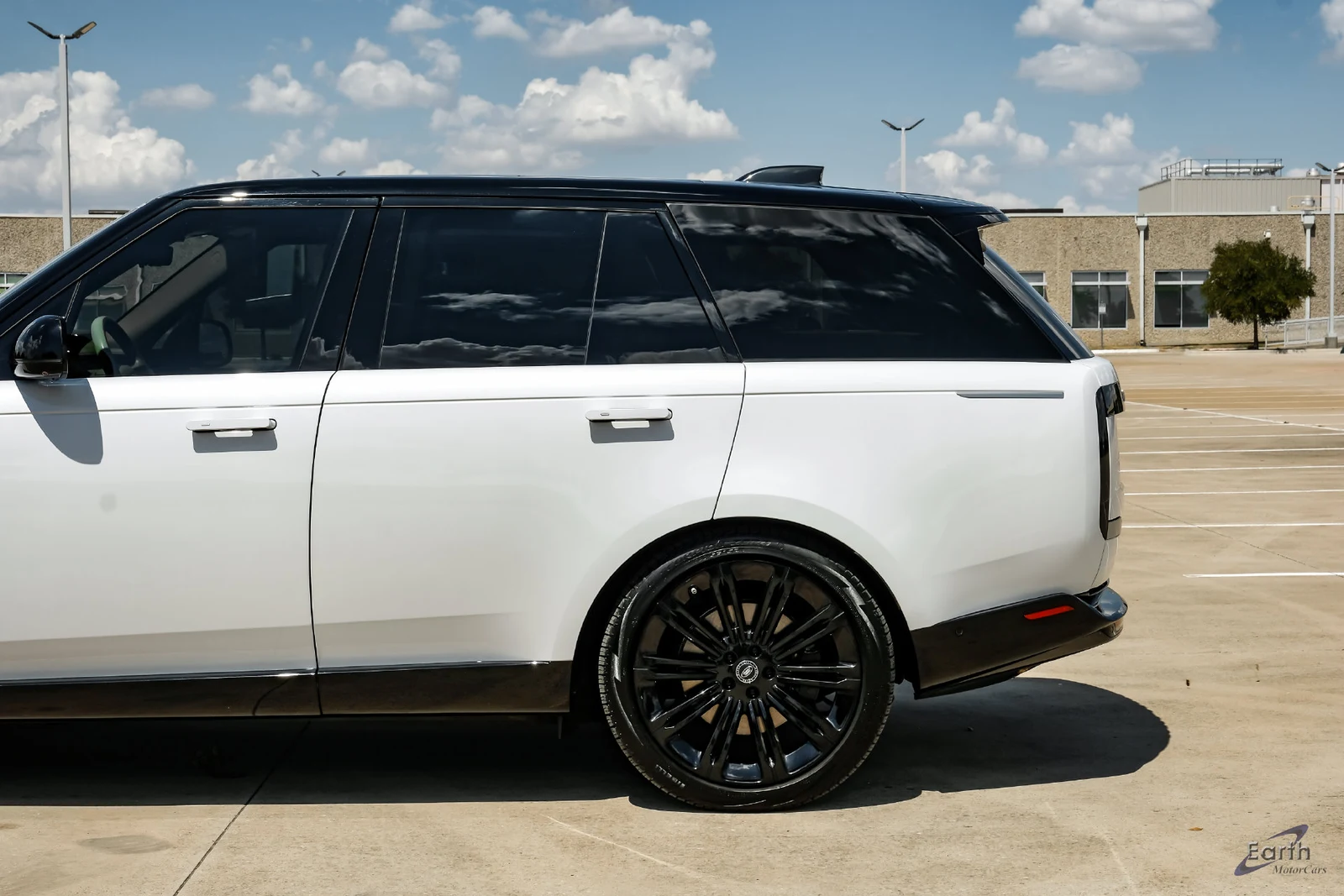 2024 Land Rover Range Rover SV (L460), 7/28
