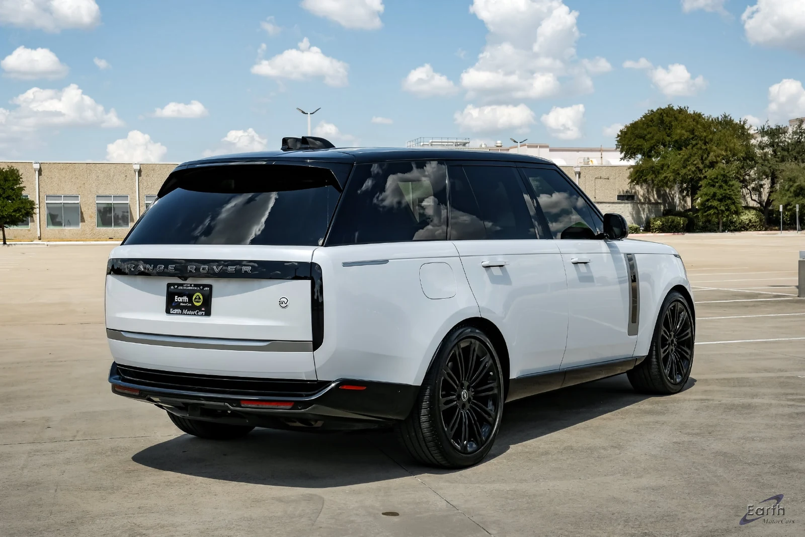 2024 Land Rover Range Rover SV (L460), 12/28