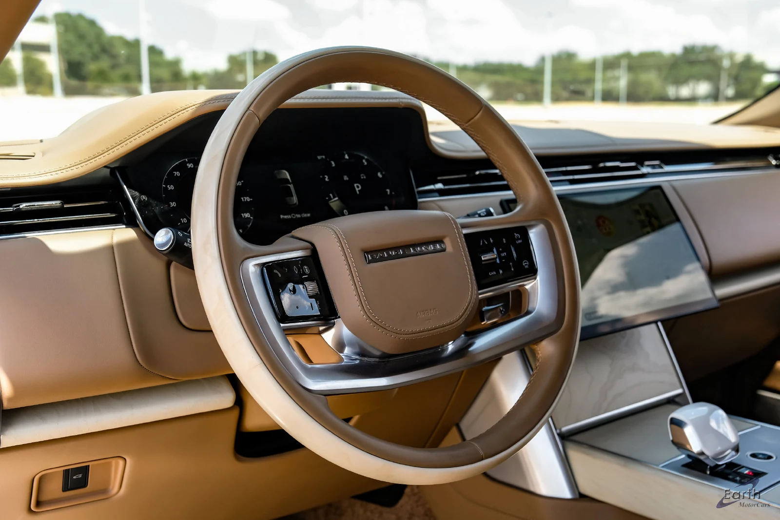 2024 Land Rover Range Rover SV (L460), 27/28