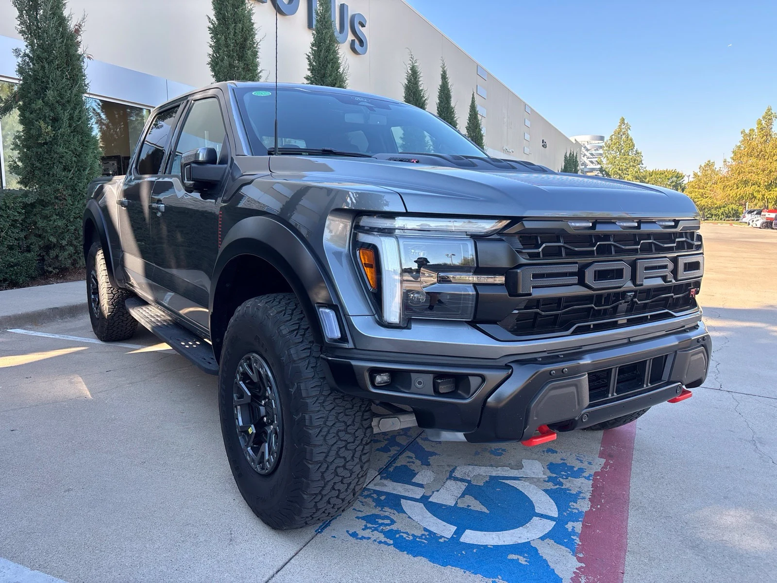 2026 Ford F-150 Raptor R, 4/8