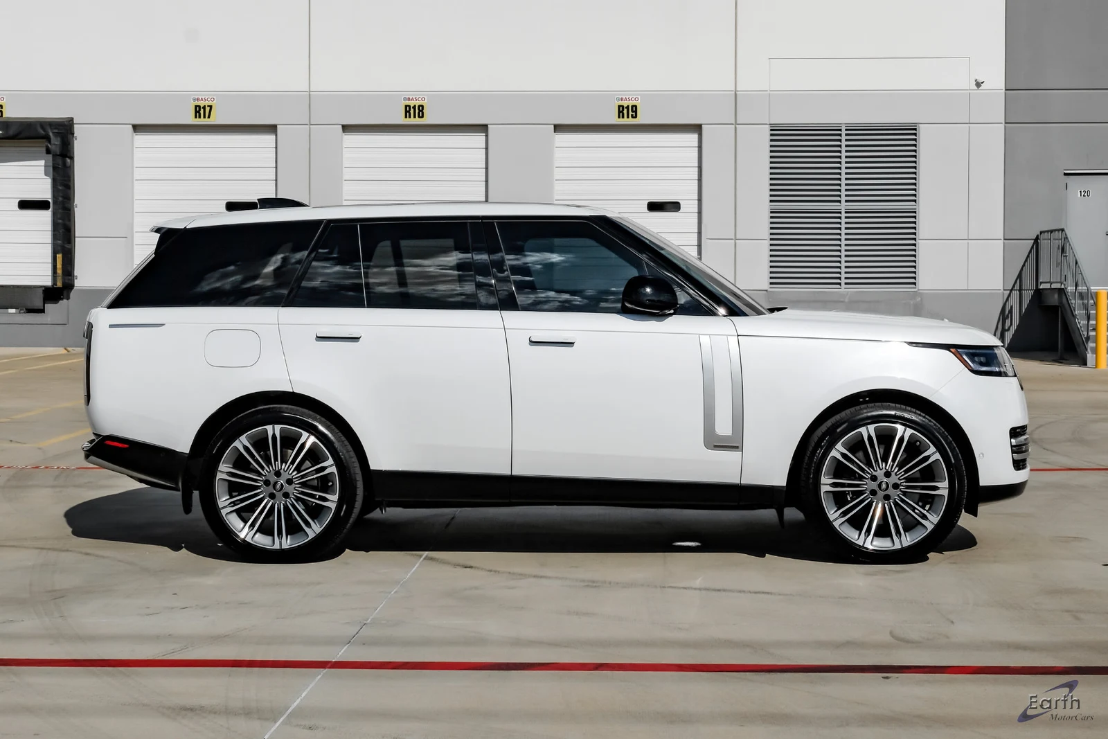 2025 Land Rover Range Rover Autobiography (L460), 12/28