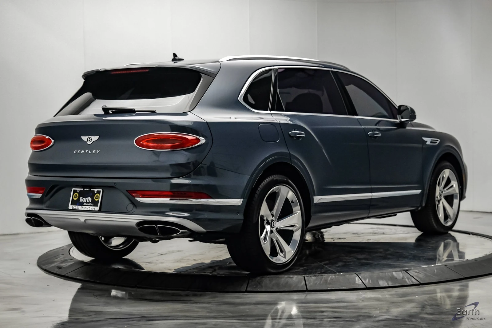 2023 Bentley Bentayga EWB V8, 14/28