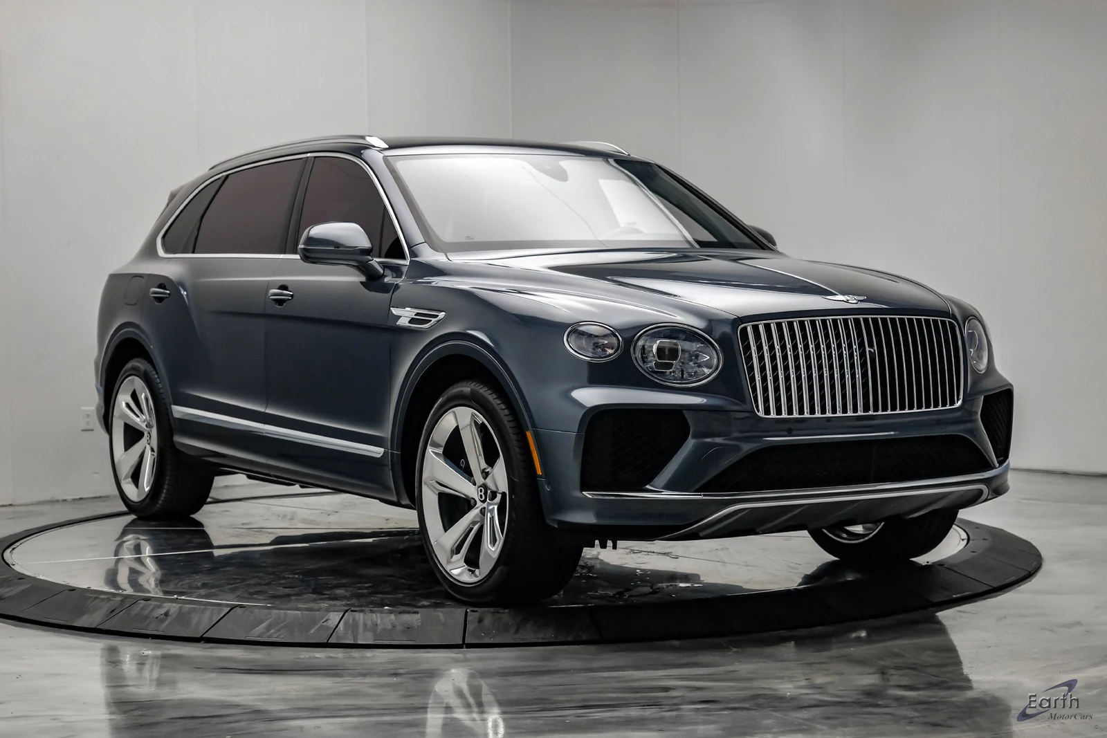 2023 Bentley Bentayga EWB V8, 20/28