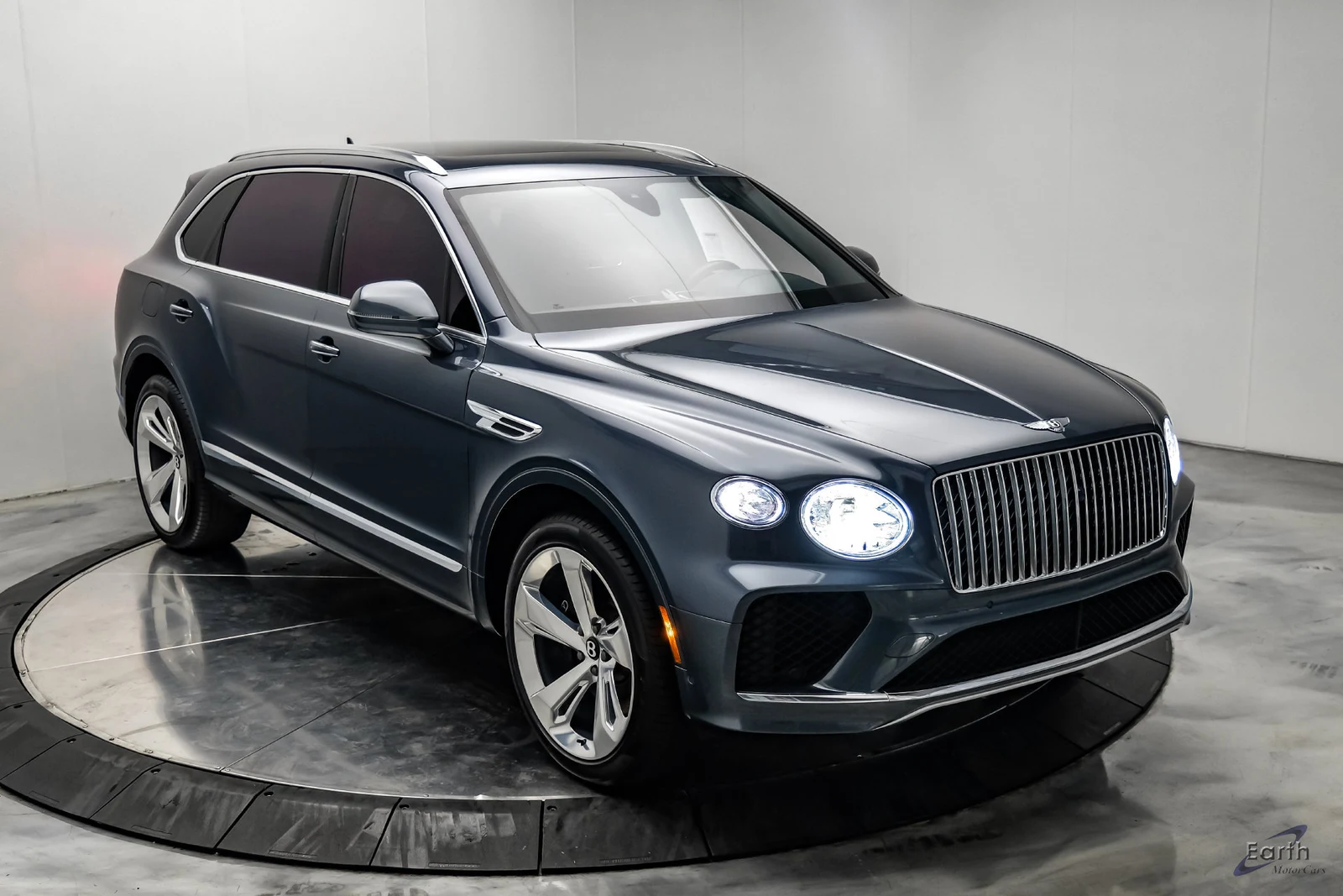 2023 Bentley Bentayga EWB V8, 22/28