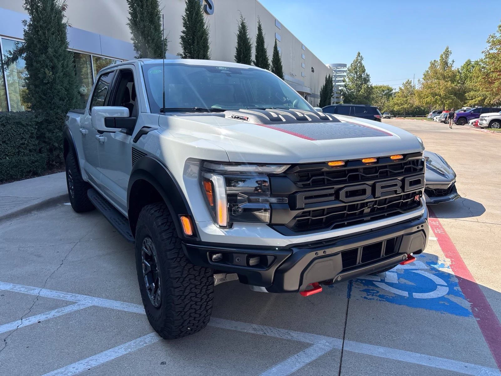 2026 Ford F-150 Raptor R, 4/9