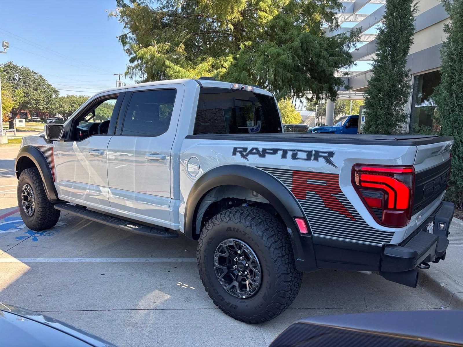 2026 Ford F-150 Raptor R, 8/9