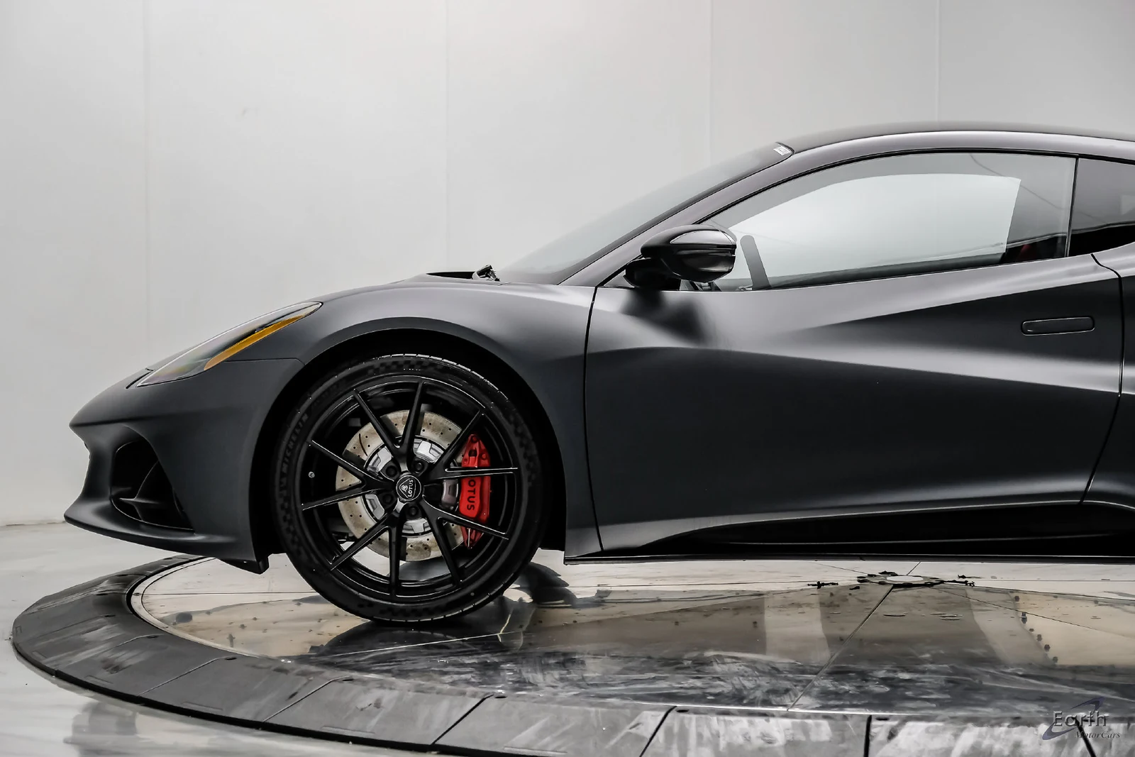 2026 Lotus Emira V6 SE SCURA, 8/28