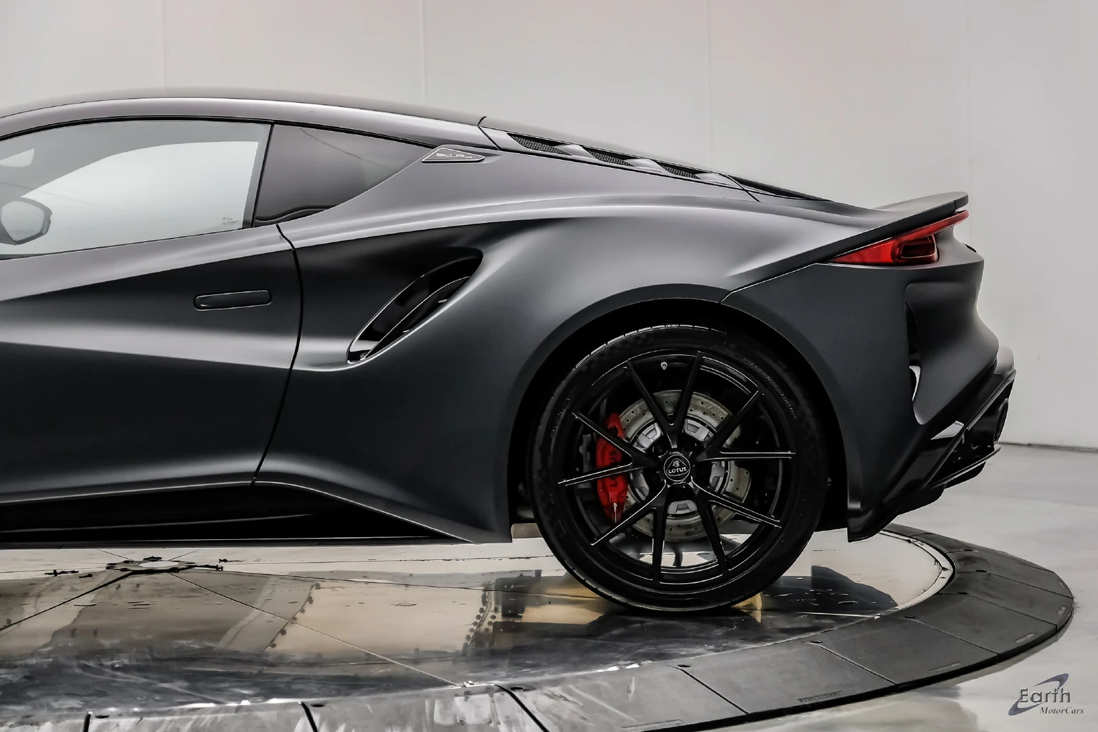 2026 Lotus Emira V6 SE SCURA, 9/28