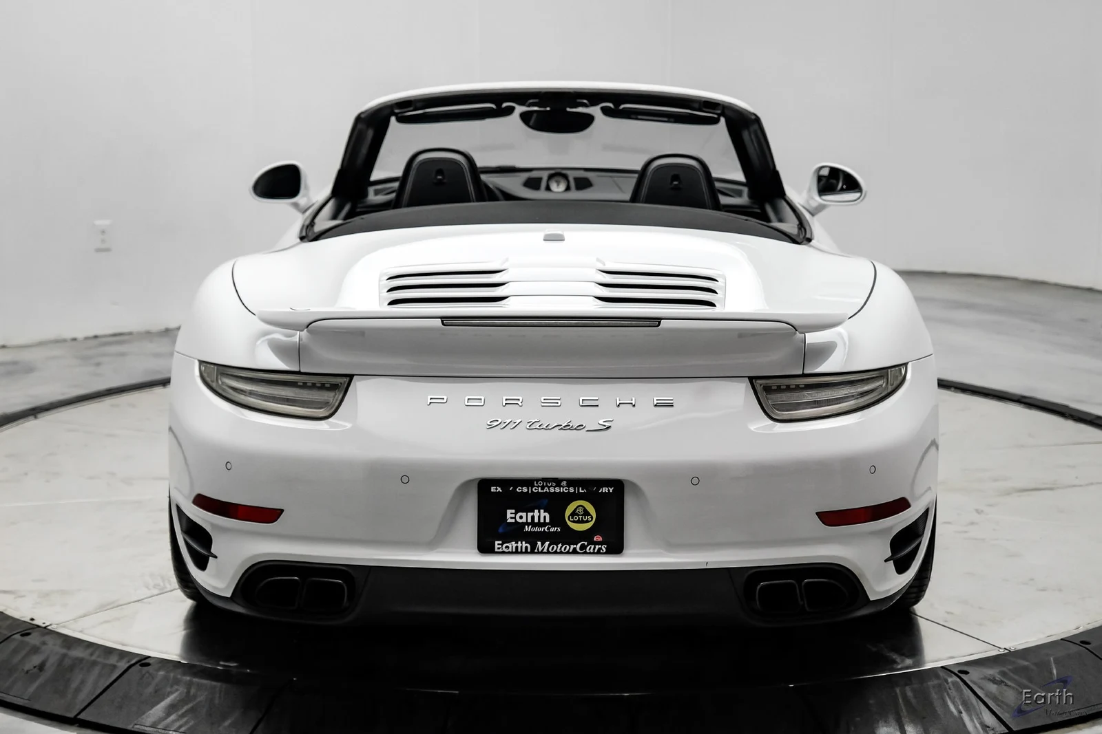 2016 Porsche 911 Turbo S Cabriolet (991.1), 10/27
