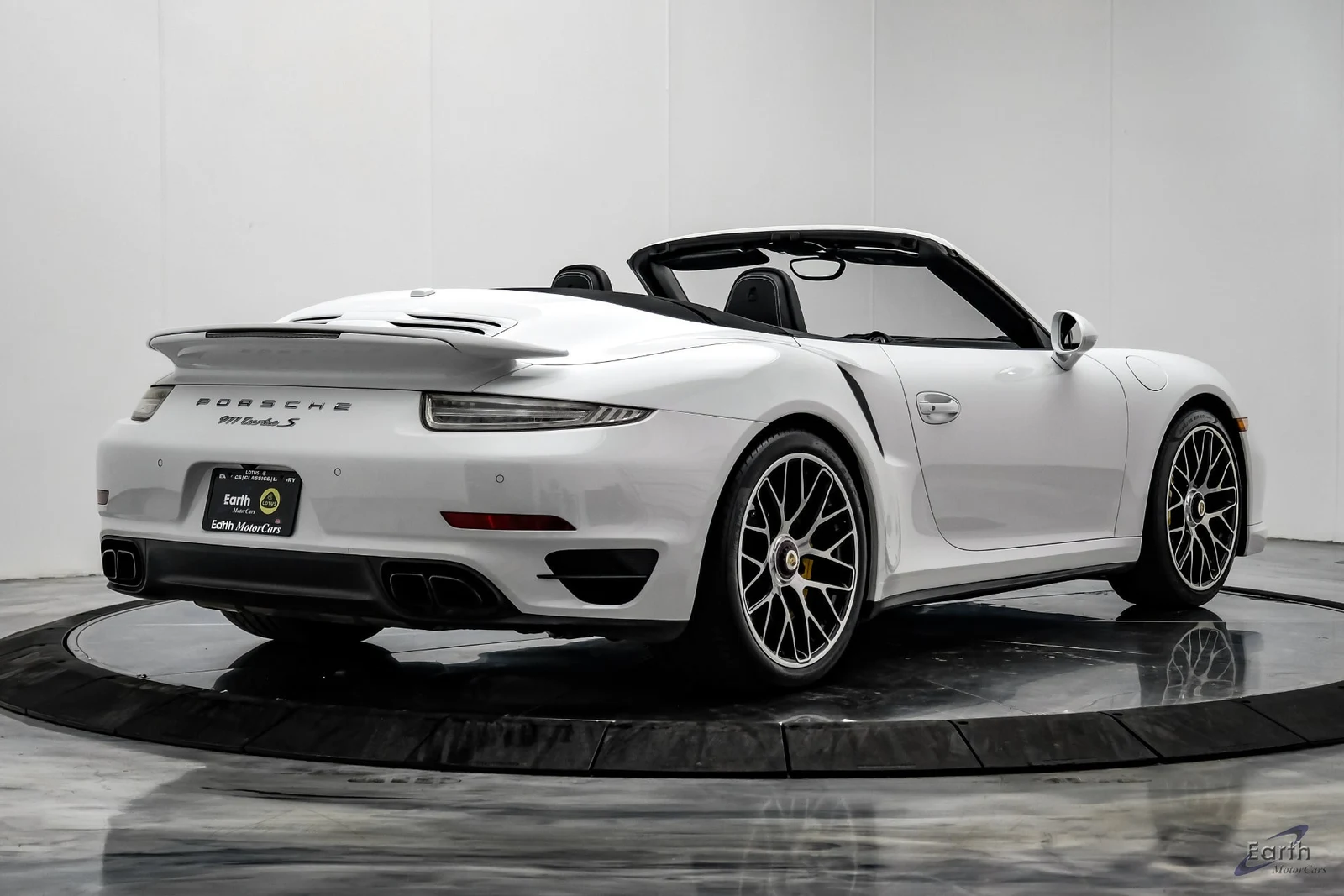 2016 Porsche 911 Turbo S Cabriolet (991.1), 15/27