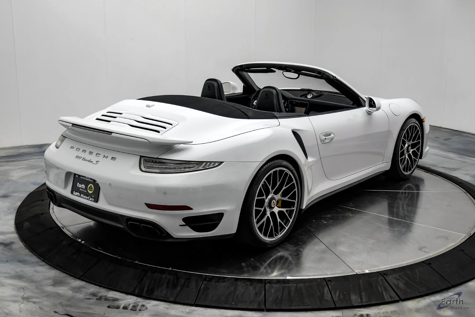 2016 Porsche 911 Turbo S Cabriolet (991.1), 17/27