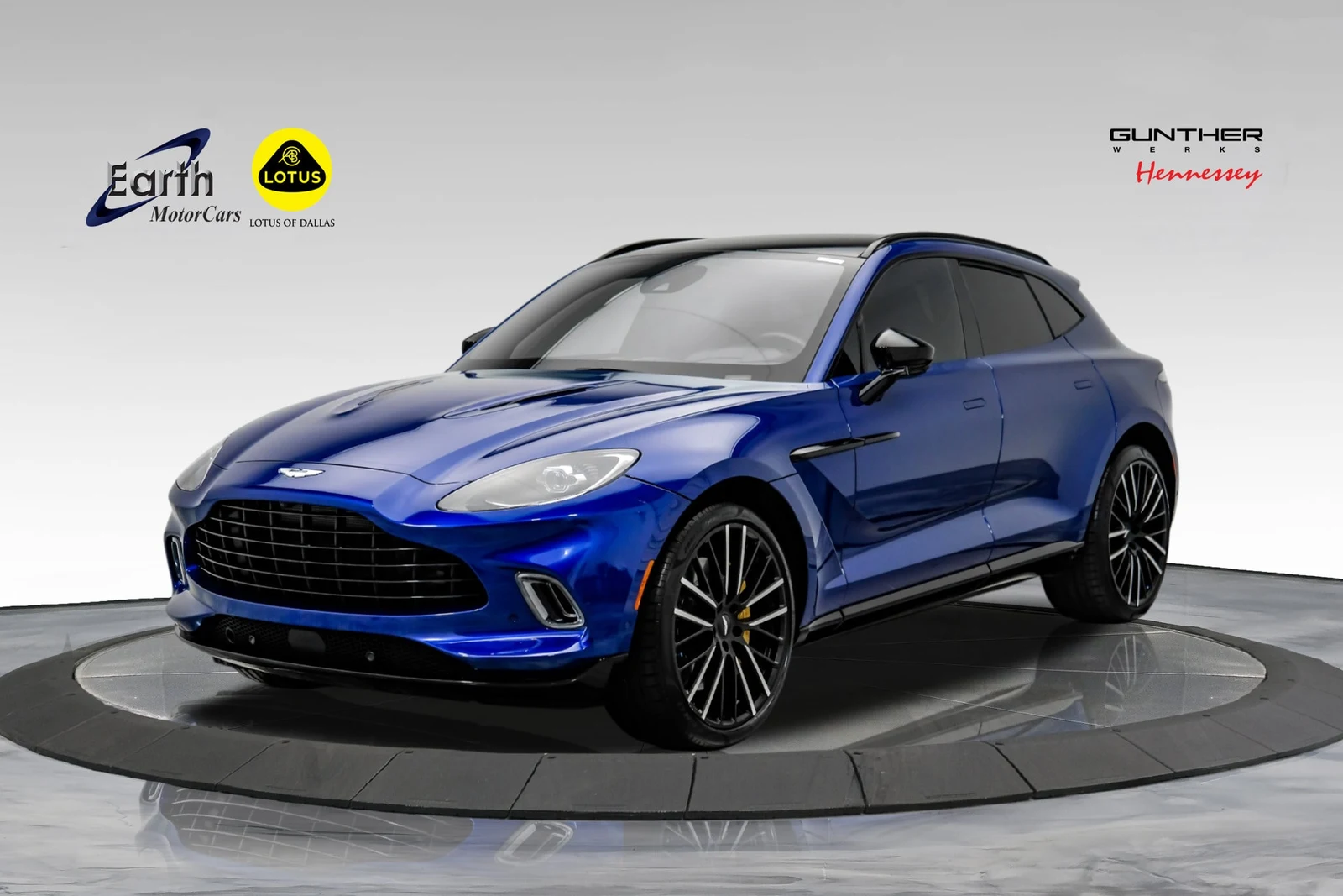 Aston Martin DBX V8 | Earth MotorCars