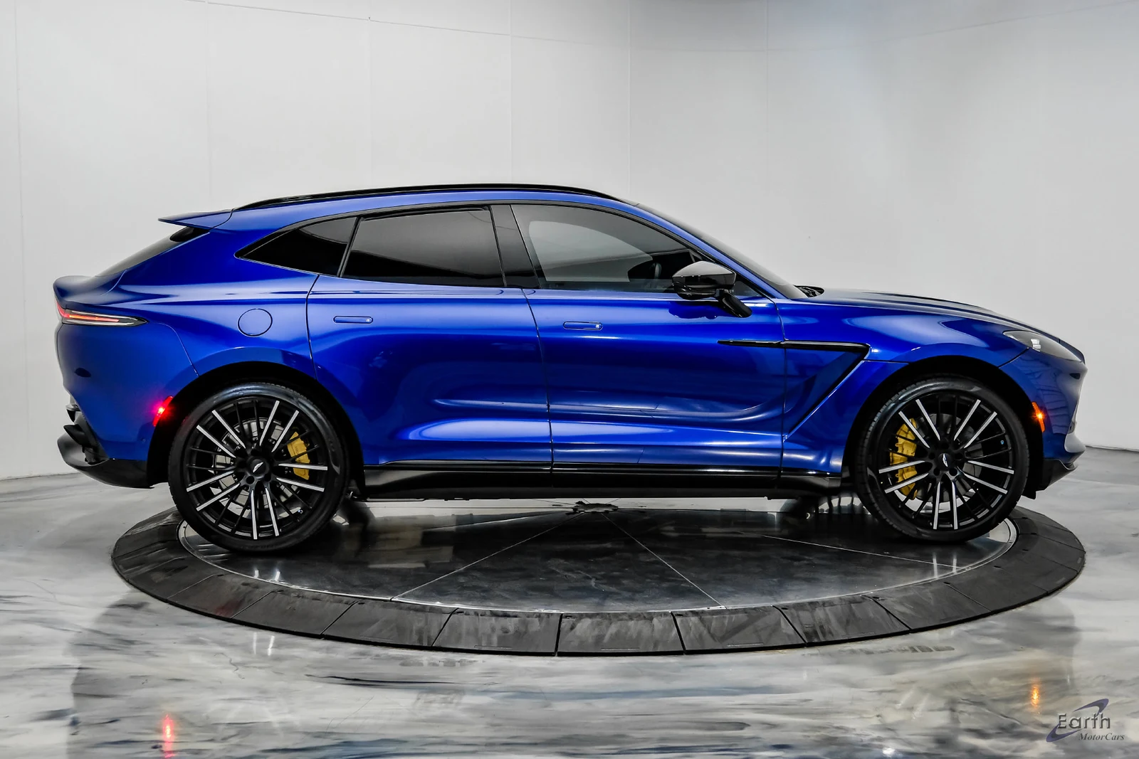 2023 Aston Martin DBX V8, 13/28