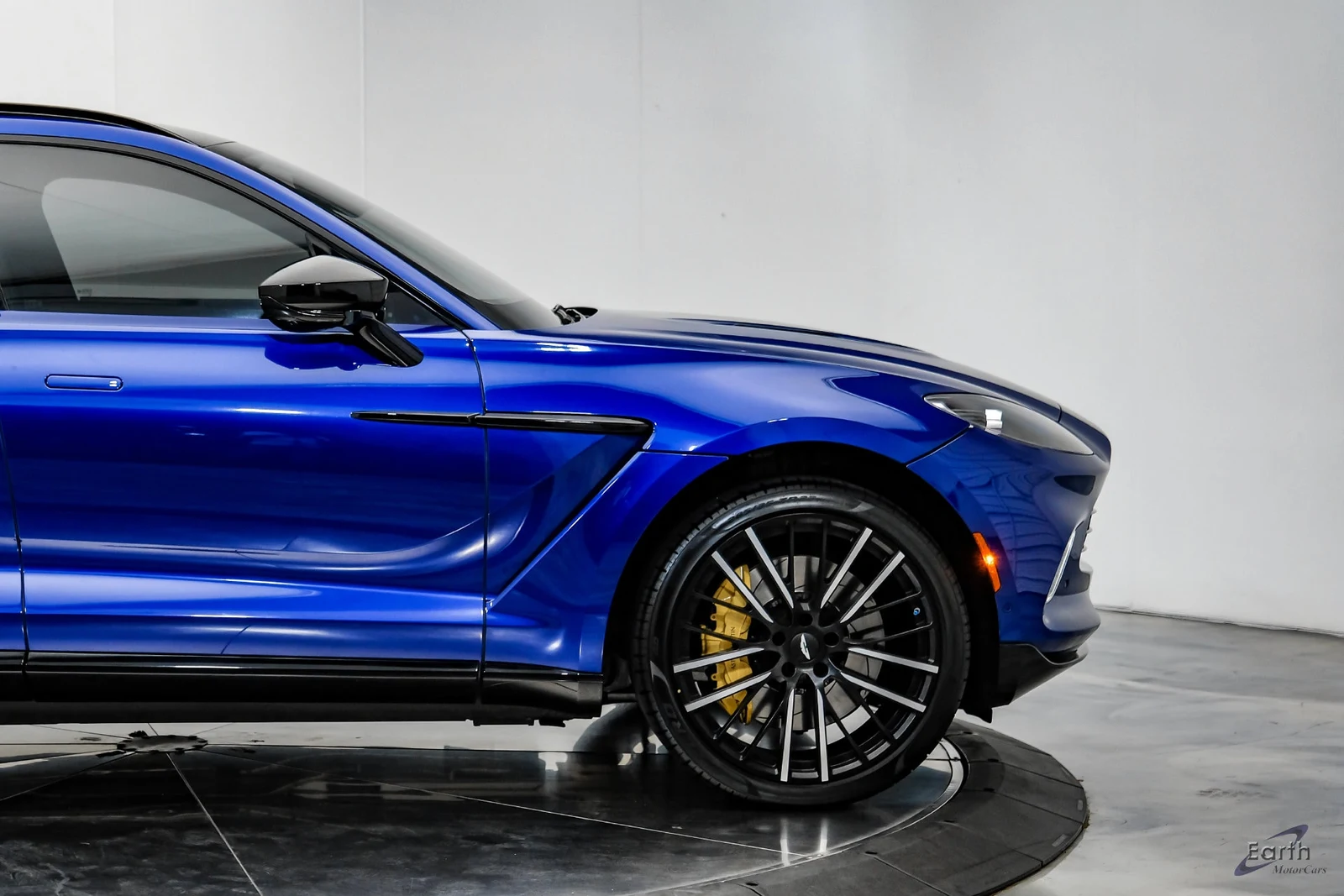 2023 Aston Martin DBX V8, 15/28