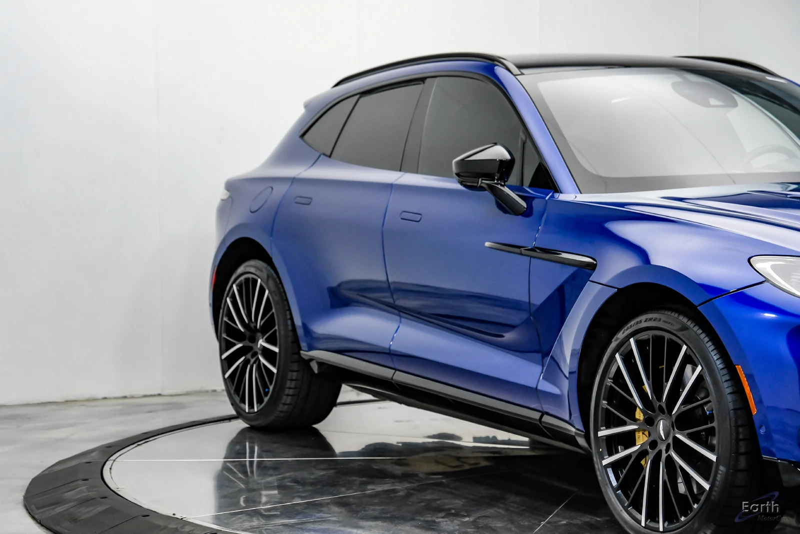 2023 Aston Martin DBX V8, 19/28