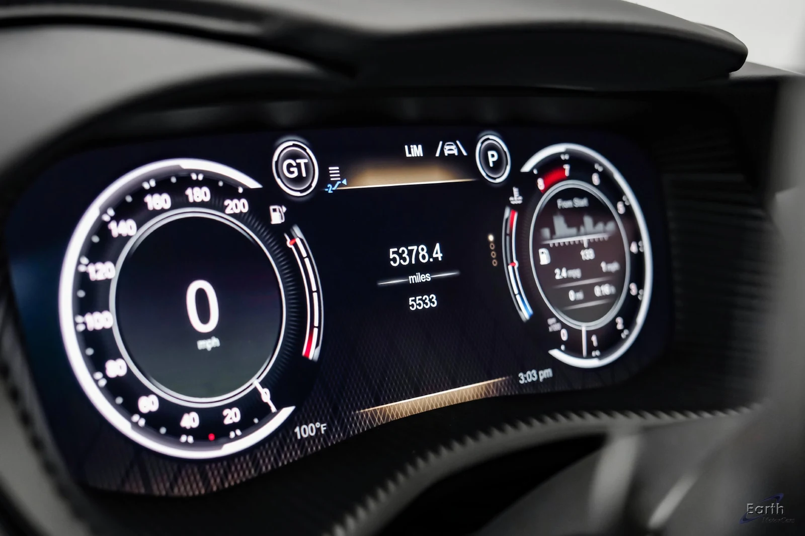 2023 Aston Martin DBX V8, 26/28
