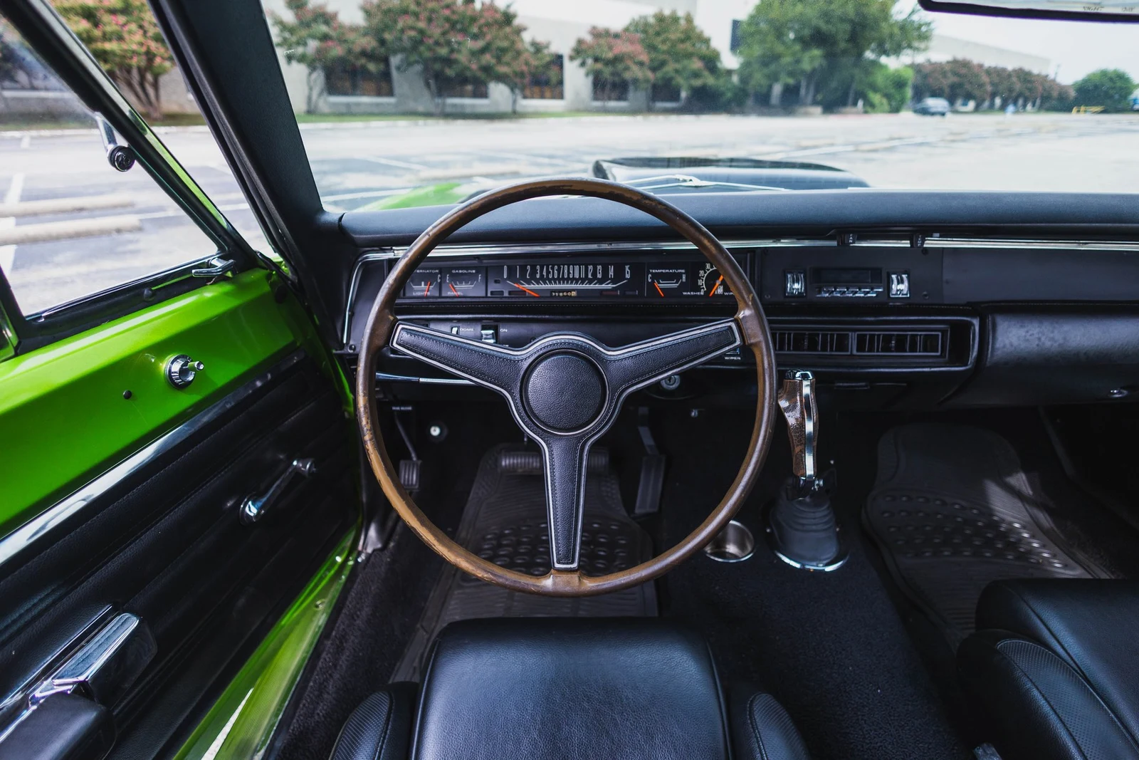 1969 Plymouth Road Runner, 27/29