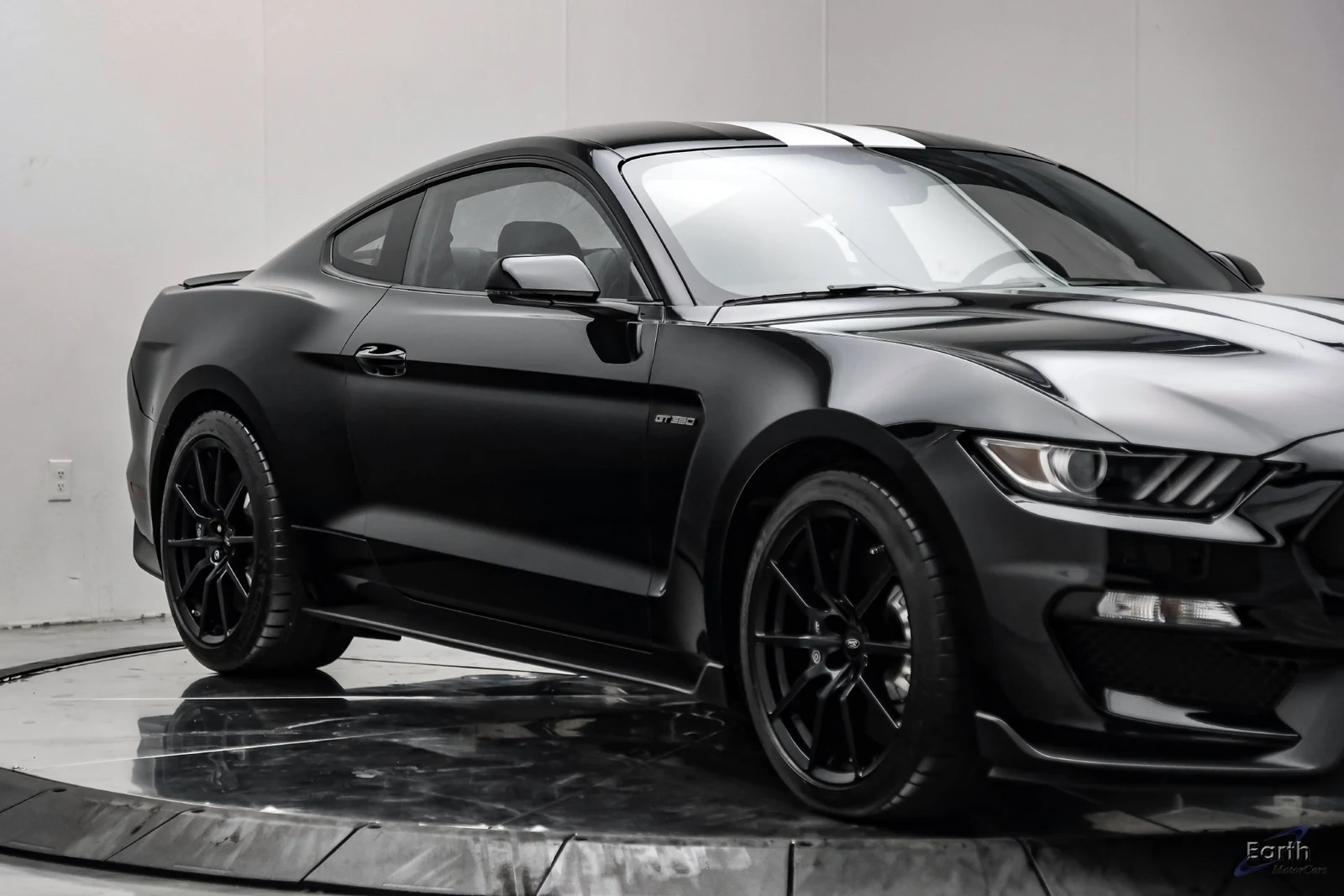 2015 Ford Mustang Shelby GT350, 23/28