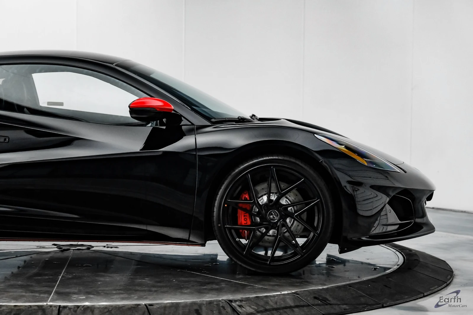 2026 Lotus Emira V6 SE Racing Line, 26/28