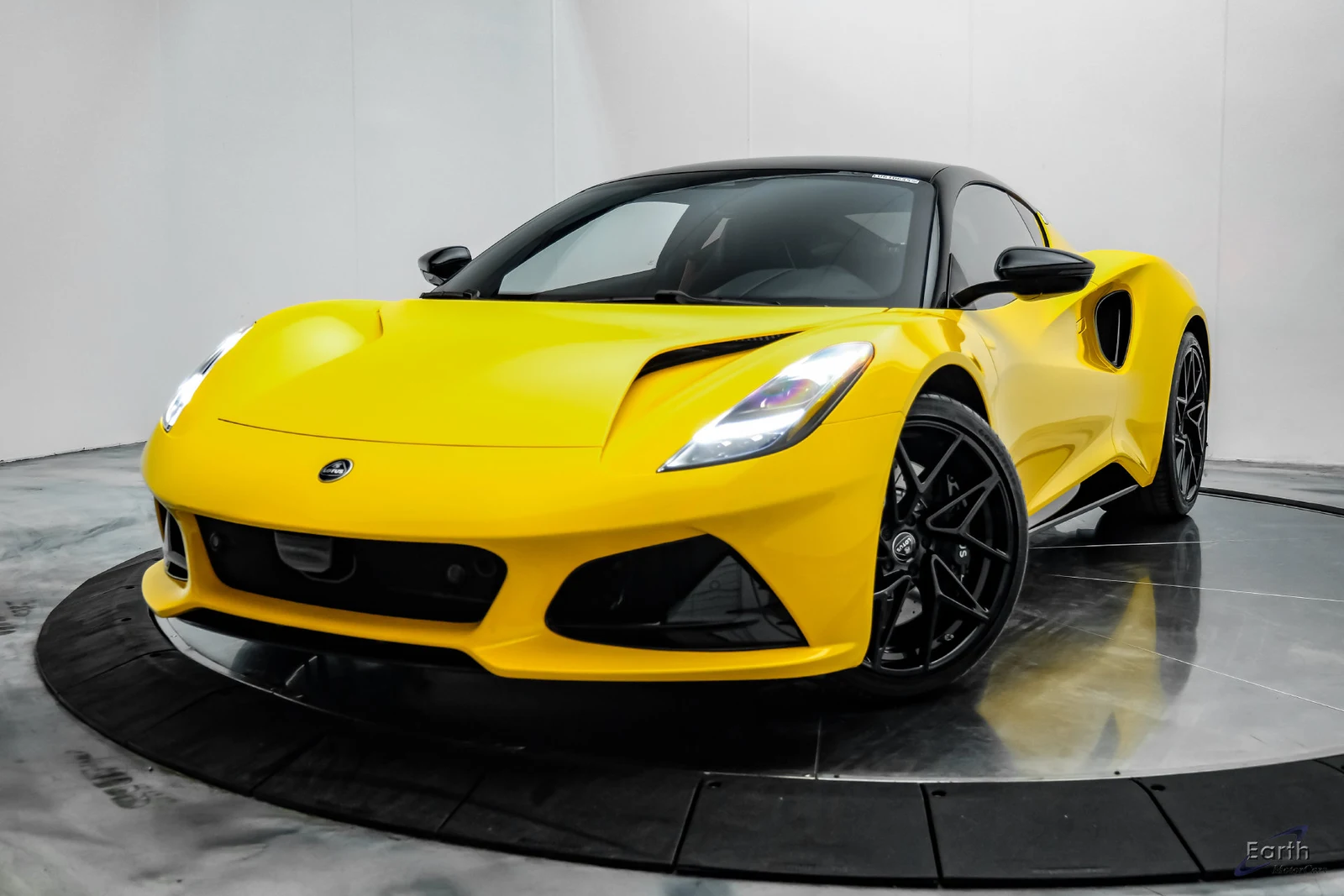 2026 Lotus Emira V6 SE, 4/28