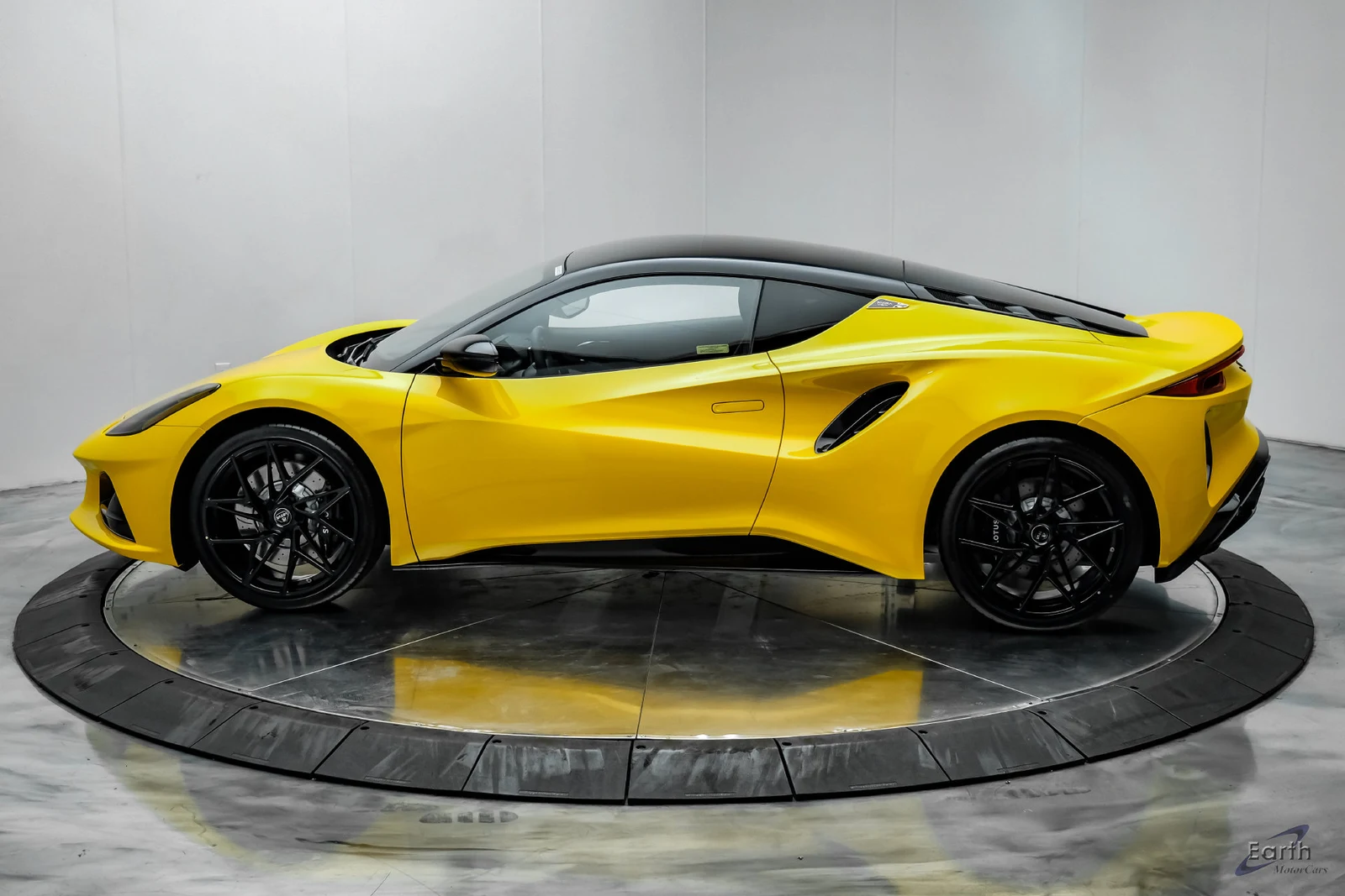 2026 Lotus Emira V6 SE, 7/28
