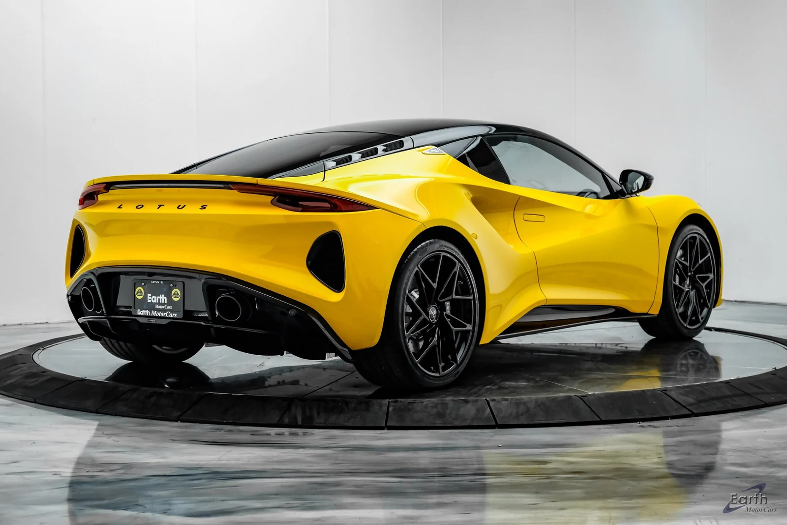 2026 Lotus Emira V6 SE, 19/28
