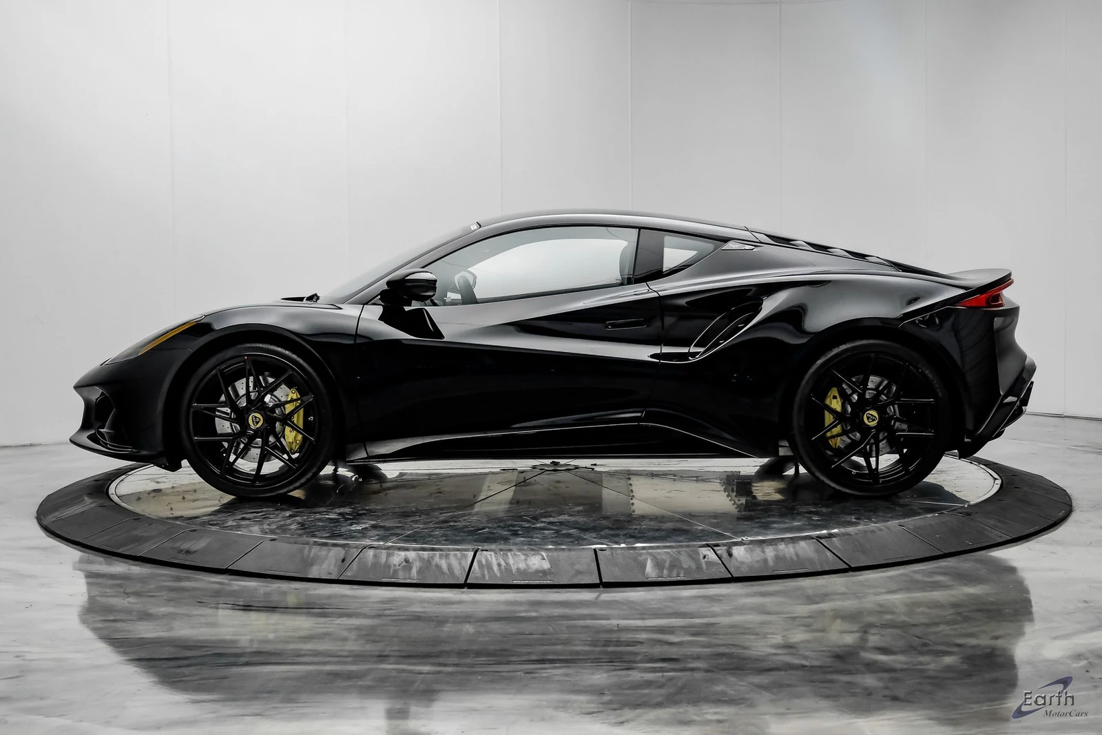 2026 Lotus Emira V6 SE, 6/29