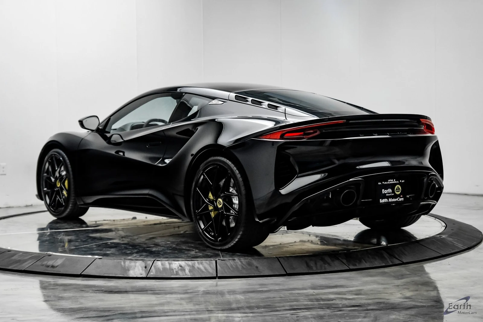 2026 Lotus Emira V6 SE, 10/29