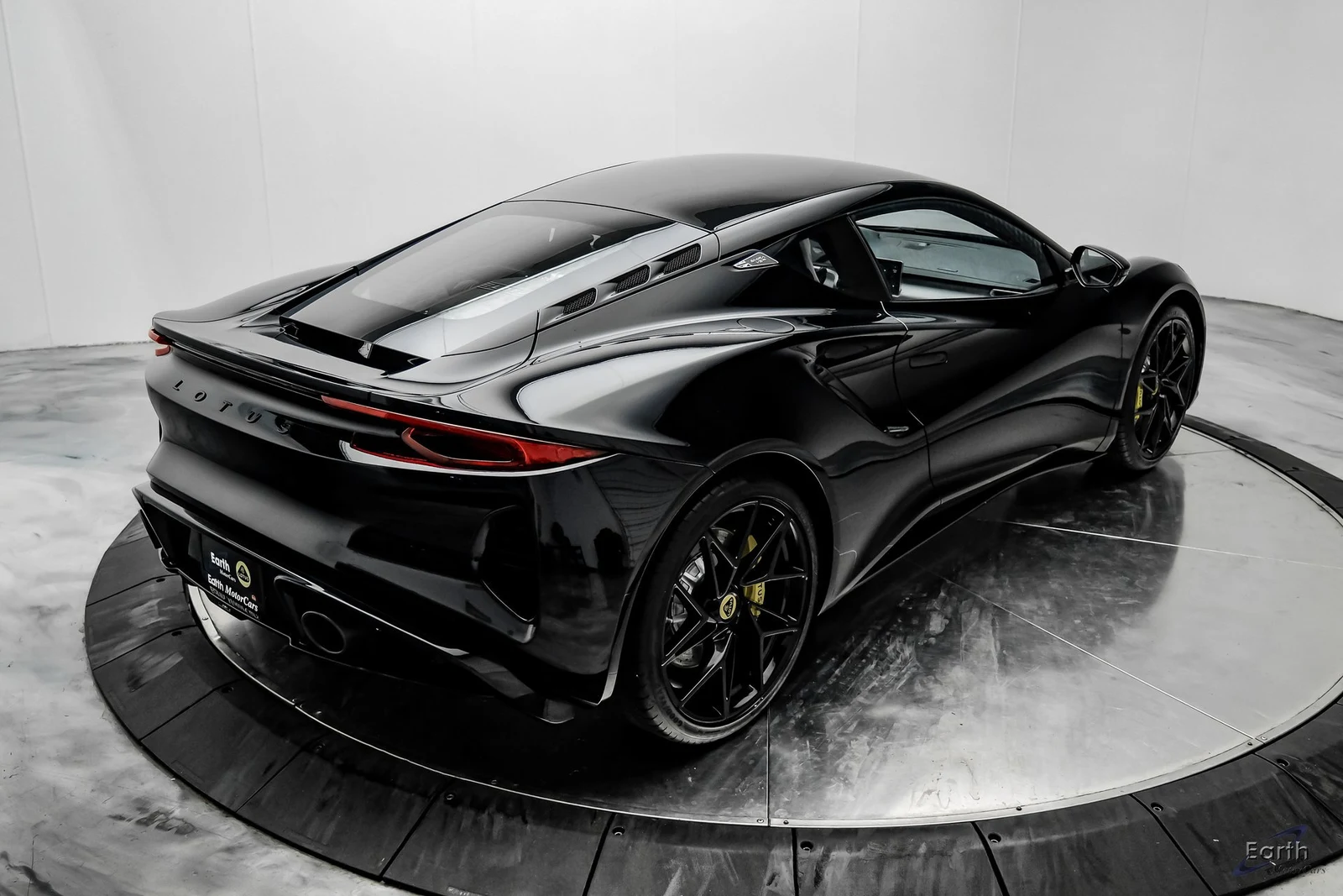 2026 Lotus Emira V6 SE, 17/29