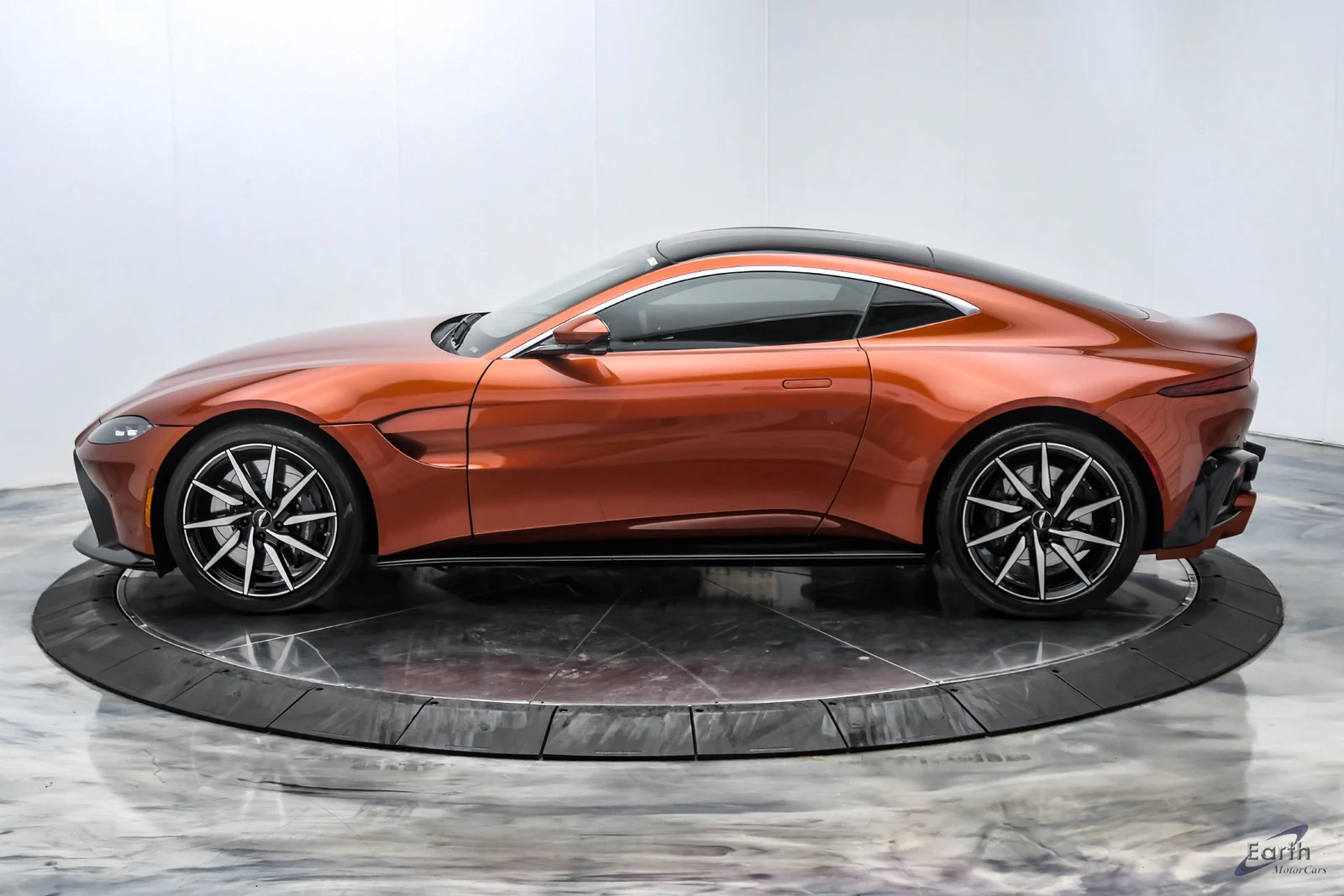 2019 Aston Martin Vantage Coupé (2018), 7/28