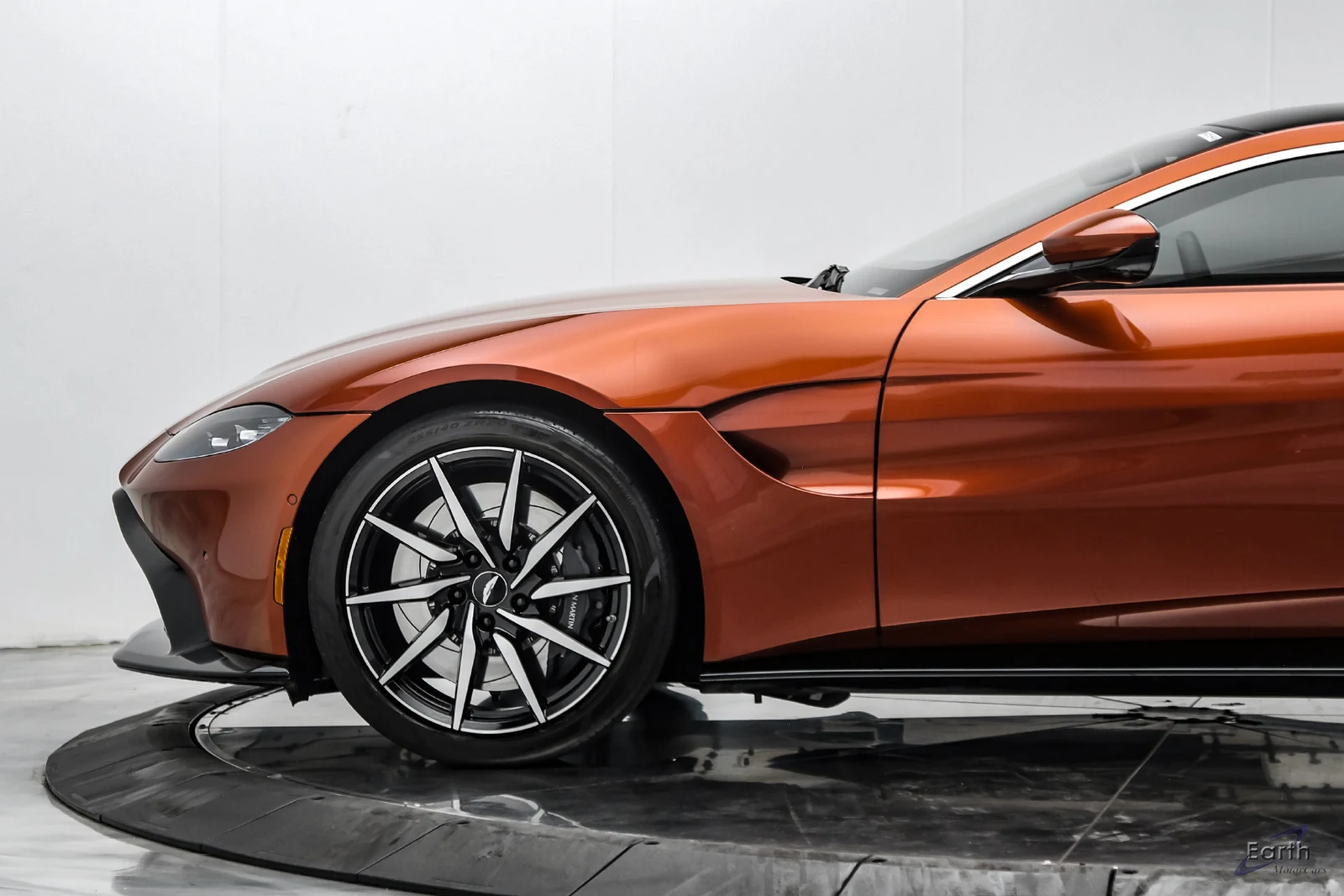 2019 Aston Martin Vantage Coupé (2018), 8/28