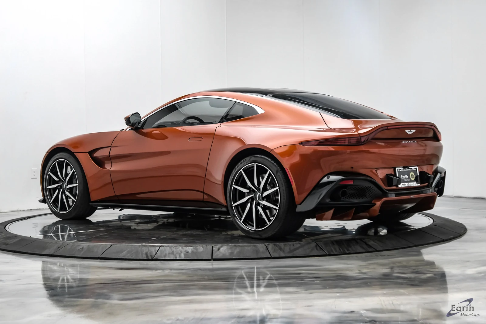 2019 Aston Martin Vantage Coupé (2018), 10/28