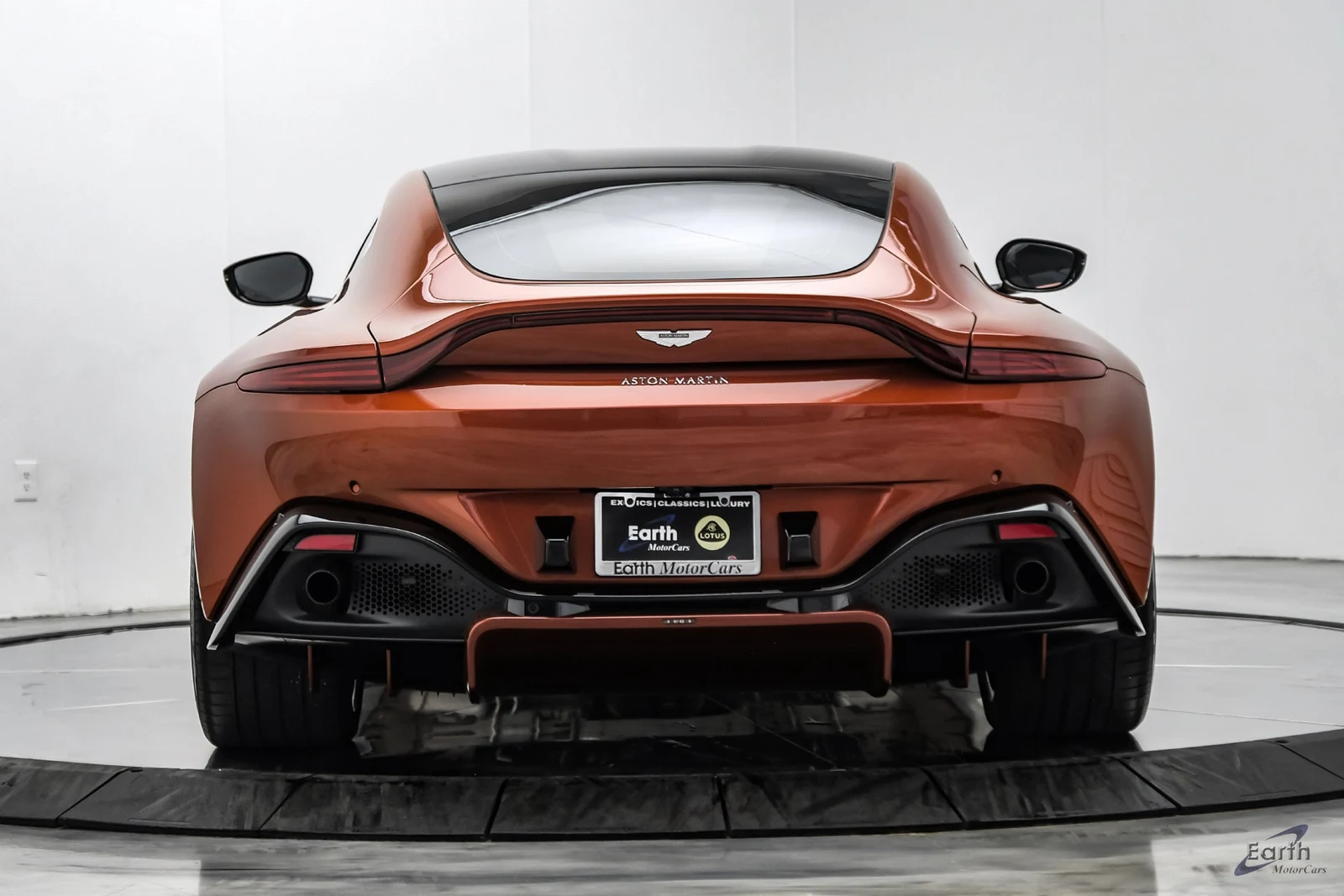2019 Aston Martin Vantage Coupé (2018), 13/28