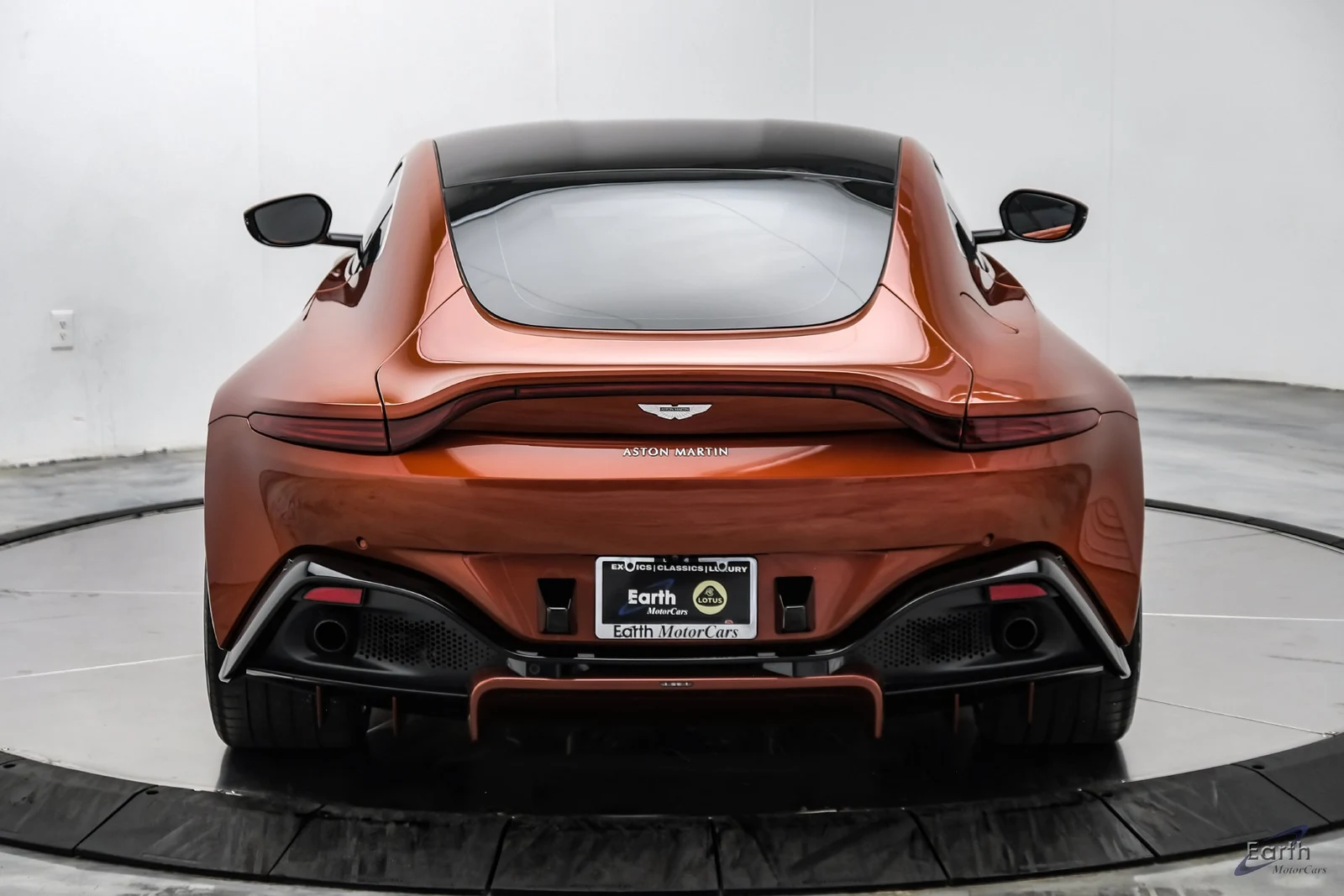 2019 Aston Martin Vantage Coupé (2018), 14/28