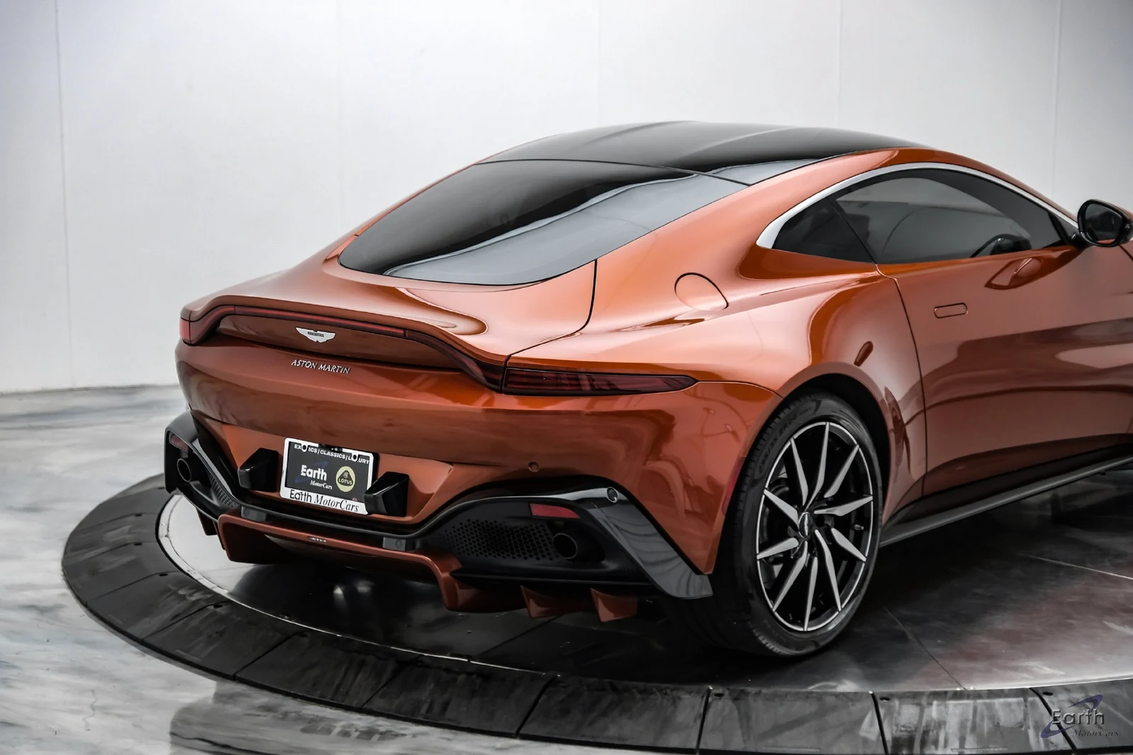 2019 Aston Martin Vantage Coupé (2018), 20/28