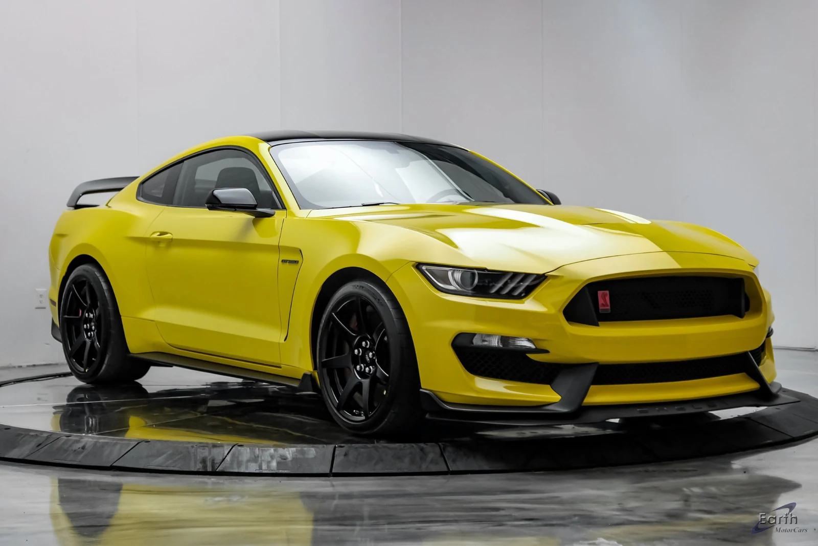 2017 Ford Mustang Shelby GT350 R, 21/28