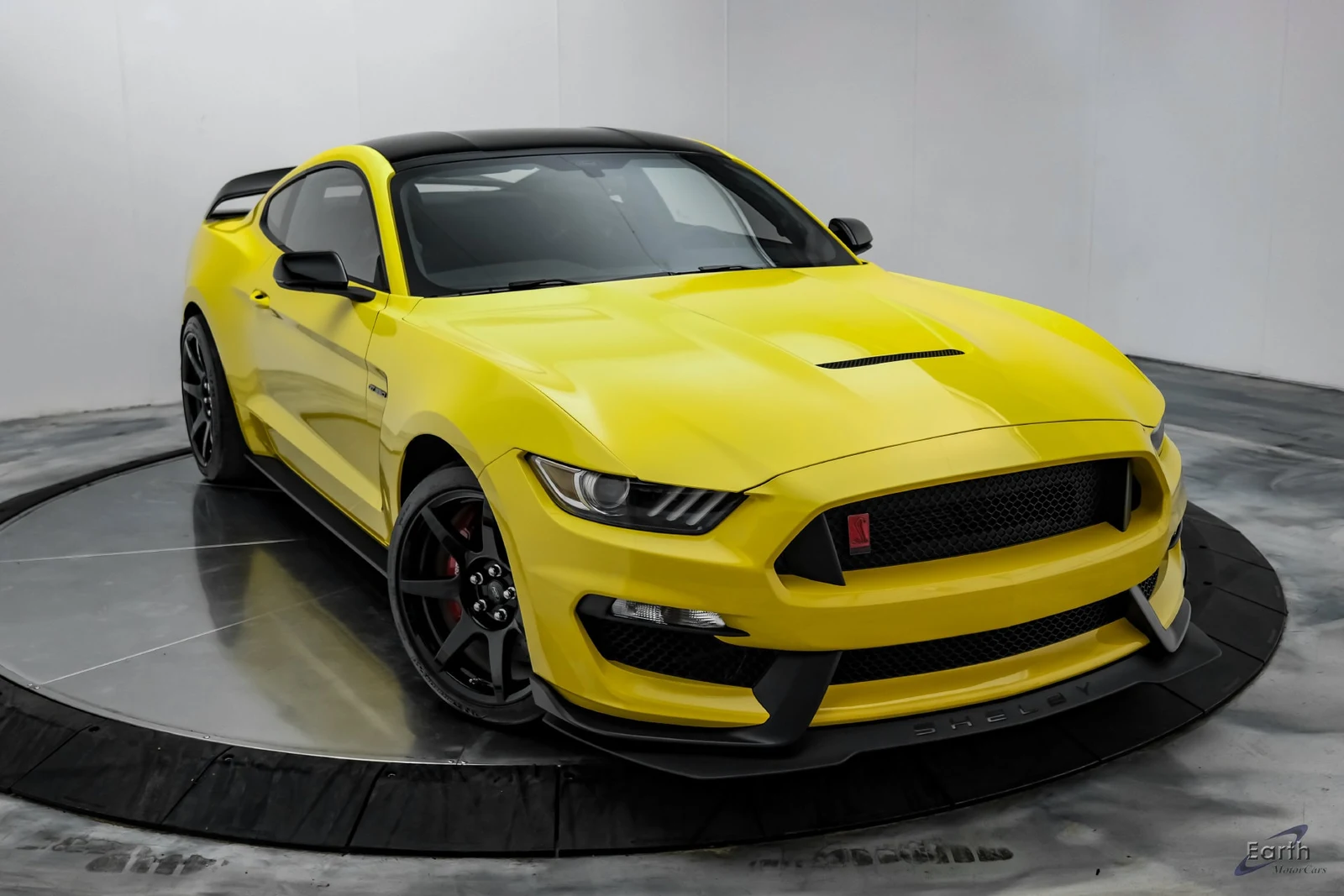 2017 Ford Mustang Shelby GT350 R, 22/28