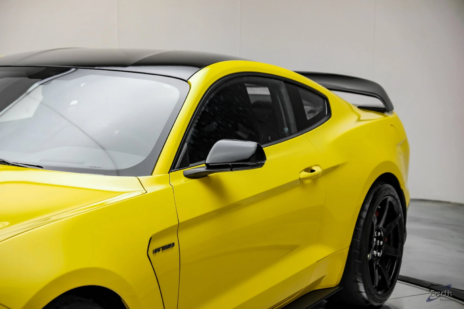 2017 Ford Mustang Shelby GT350 R, 26/28