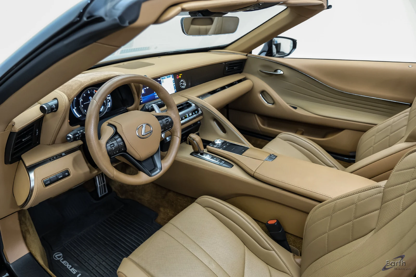 2021 Lexus LC 500 Convertible, 2/28