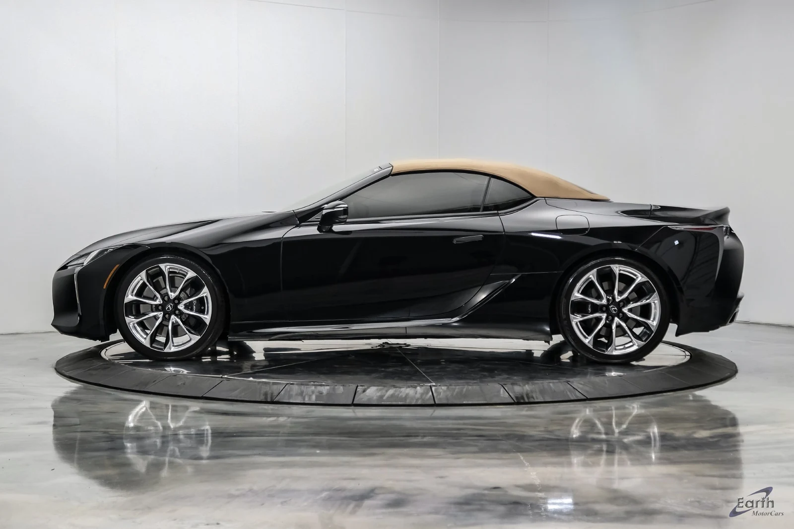 2021 Lexus LC 500 Convertible, 7/28