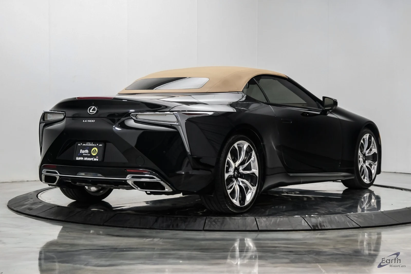 2021 Lexus LC 500 Convertible, 18/28