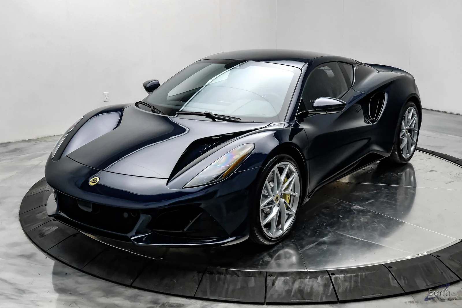 2026 Lotus Emira V6 SE, 5/28
