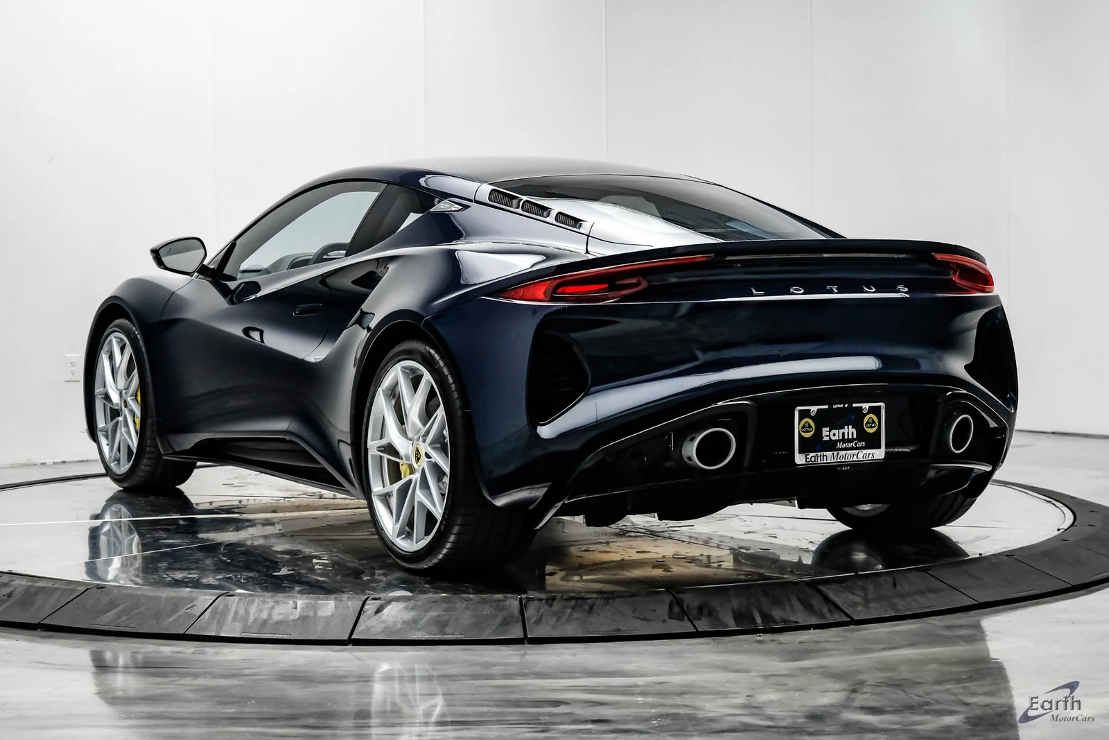 2026 Lotus Emira V6 SE, 11/28