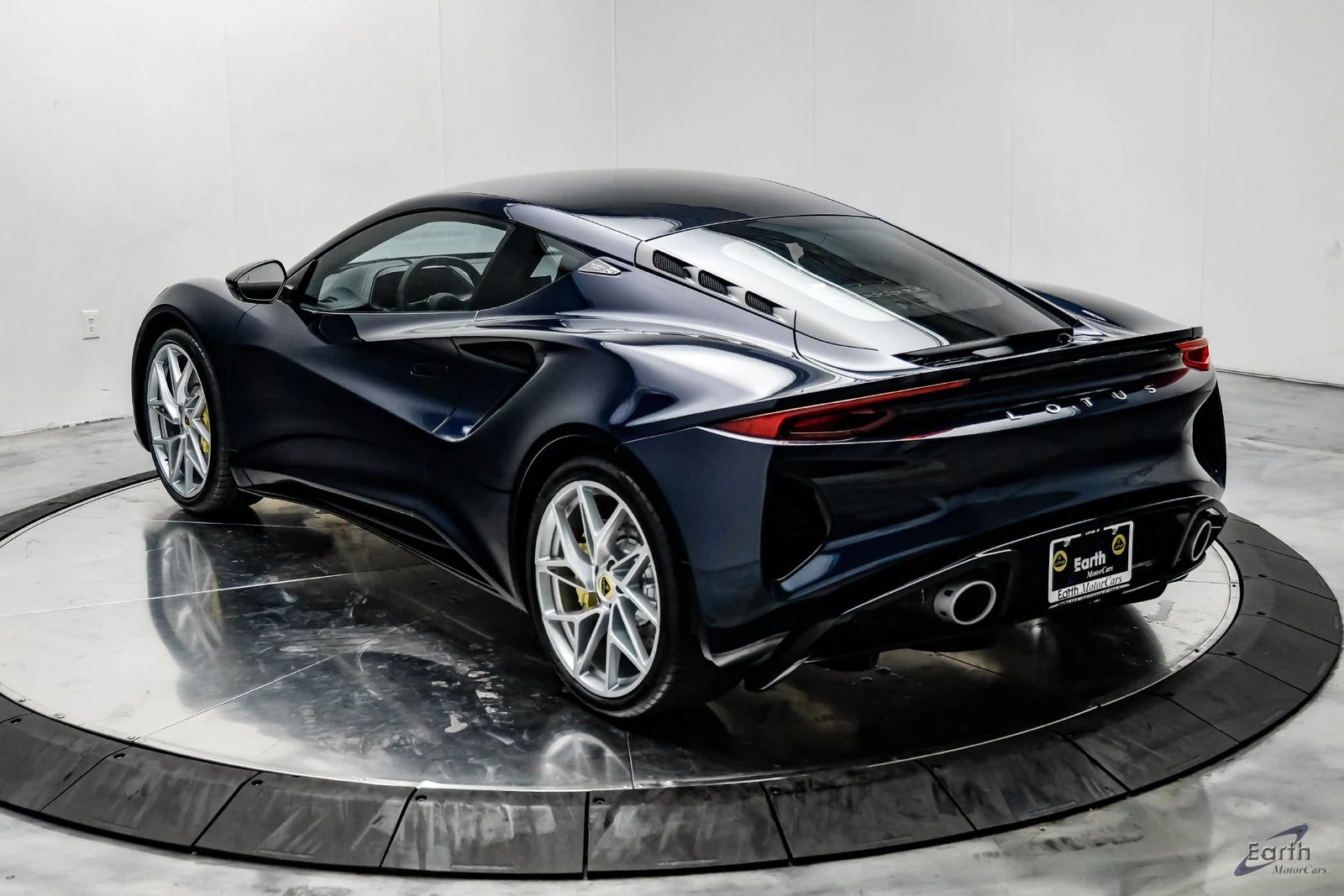 2026 Lotus Emira V6 SE, 12/28
