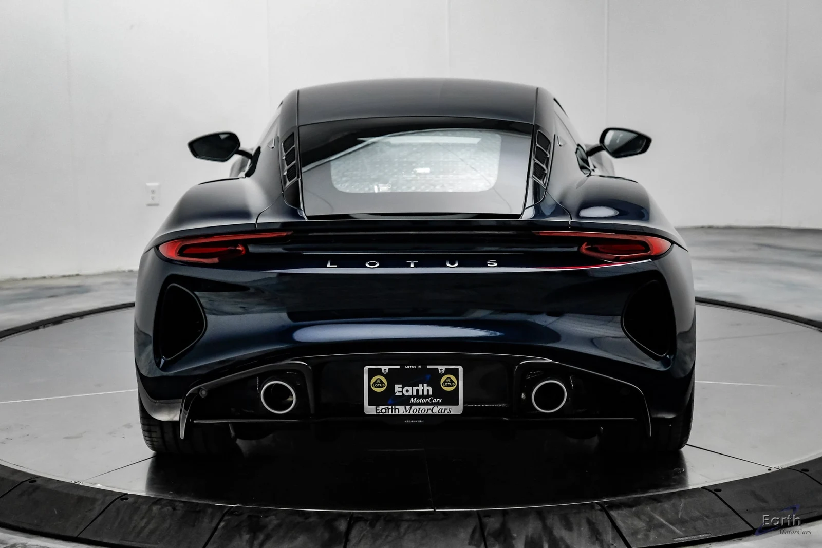 2026 Lotus Emira V6 SE, 14/28