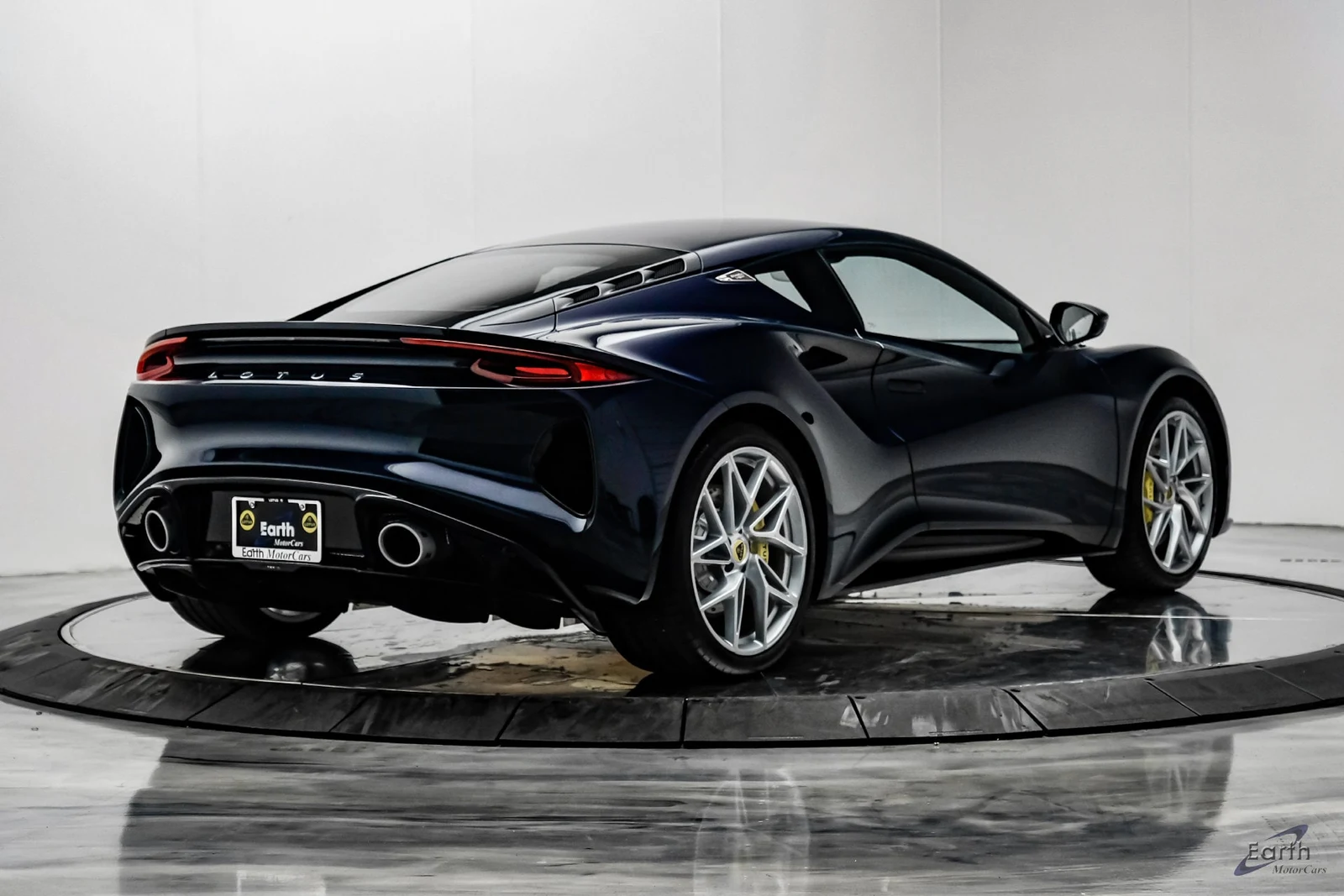 2026 Lotus Emira V6 SE, 19/28