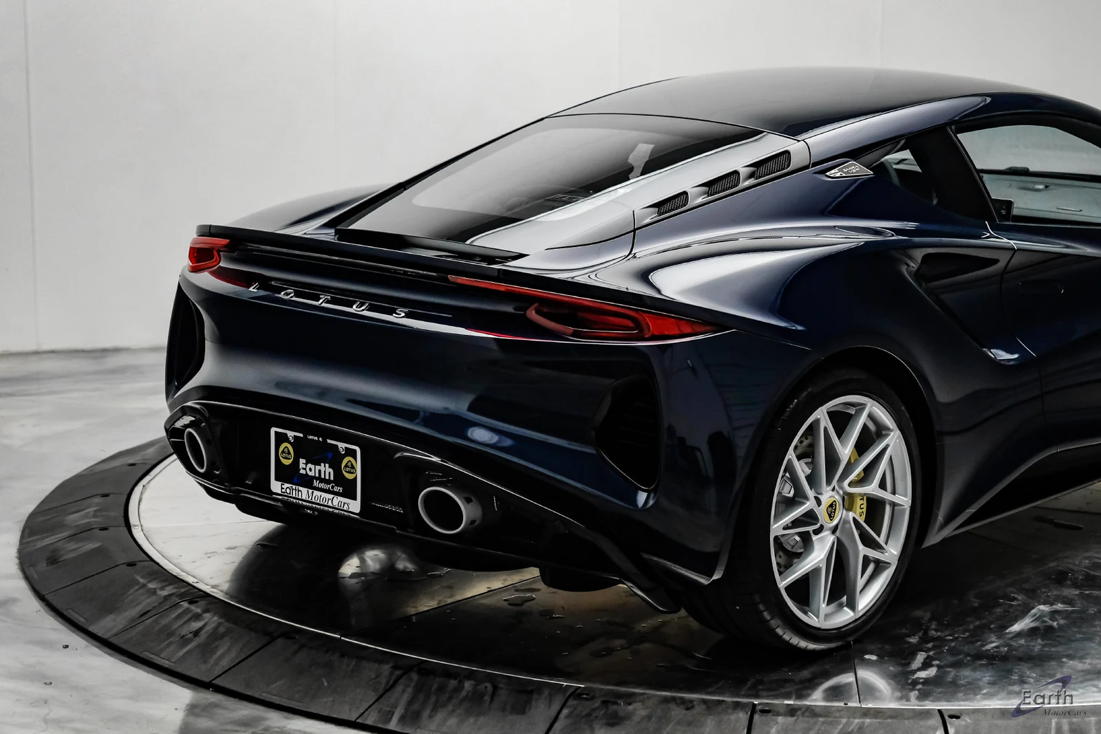 2026 Lotus Emira V6 SE, 21/28