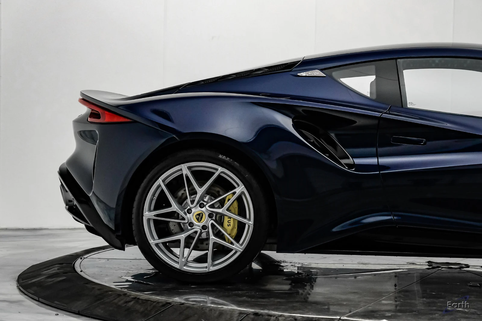 2026 Lotus Emira V6 SE, 25/28