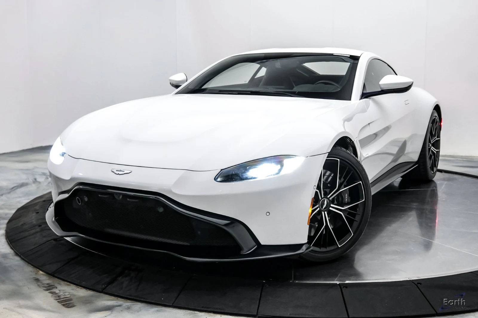 2022 Aston Martin Vantage Coupé (2018), 4/28