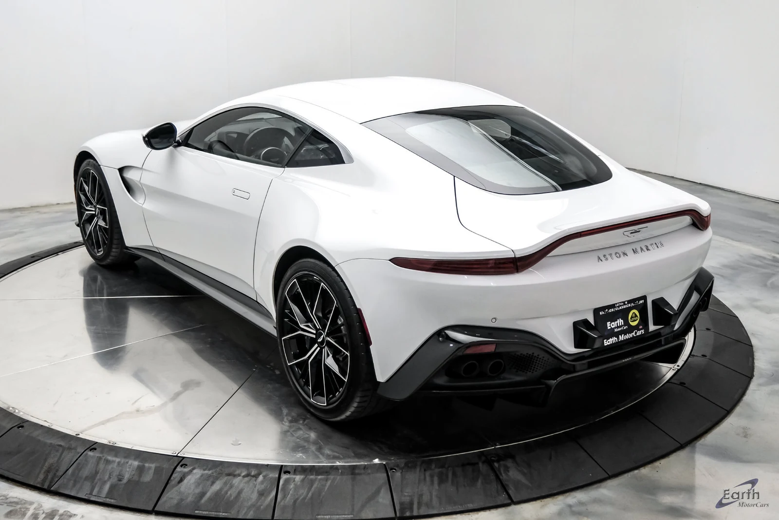2022 Aston Martin Vantage Coupé (2018), 12/28